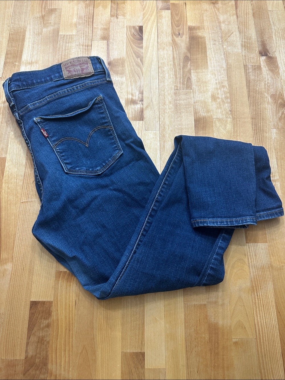 Levi's women’s Dark Blue high rise skinny Jeans